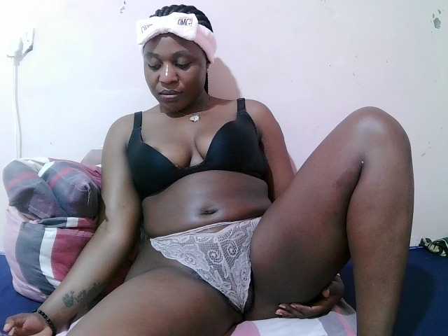 sexxy-freaky live cam on BongaCams
