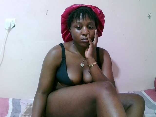 sexxy-freaky, en directo ahora en BongaCams
