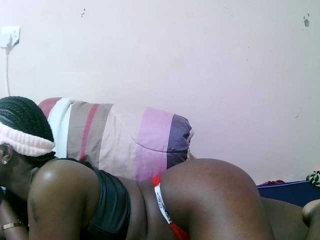 sexxy-freaky live cam