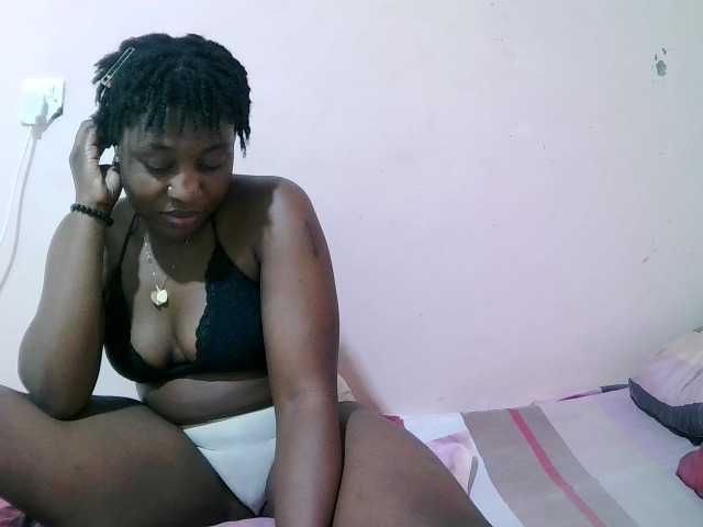 sexxy-freaky, en vivo ahora en BongaCams