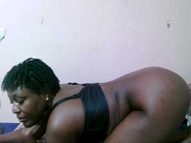 sexxy-freaky live cam on BongaCams