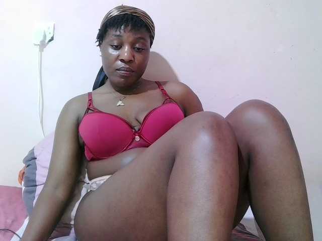 sexxy-freaky live cam on BongaCams