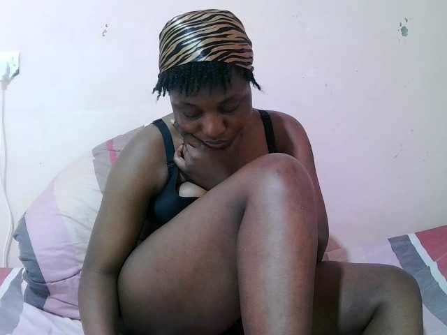 sexxy-freaky live cam on BongaCams