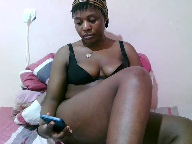 sexxy-freaky live cam on BongaCams