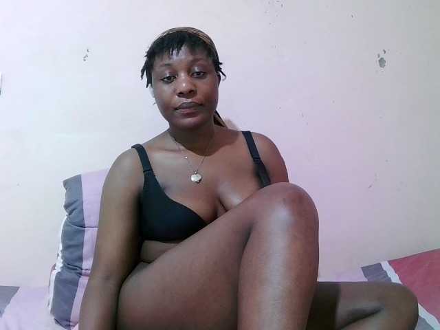 sexxy-freaky live cam on BongaCams