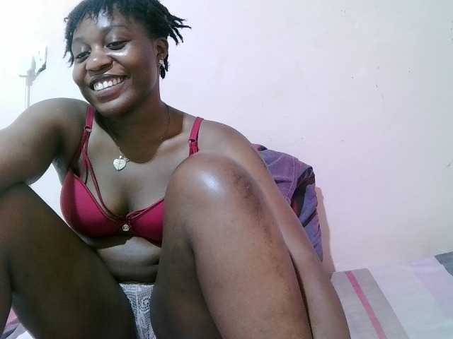 sexxy-freaky live cam on BongaCams