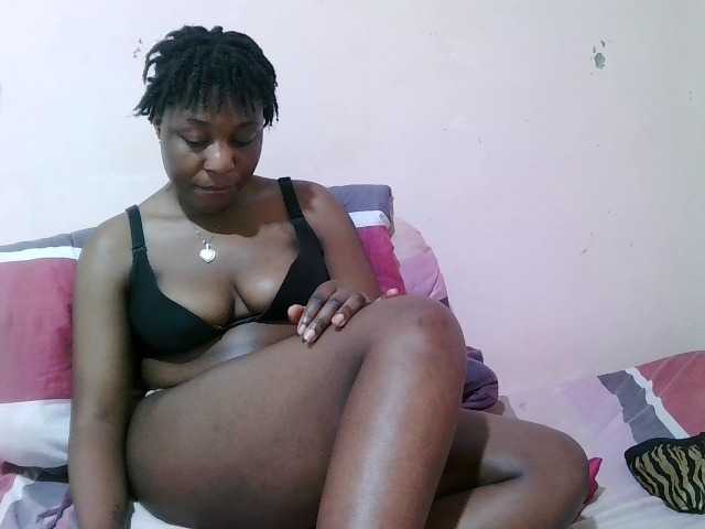 sexxy-freaky live cam preview