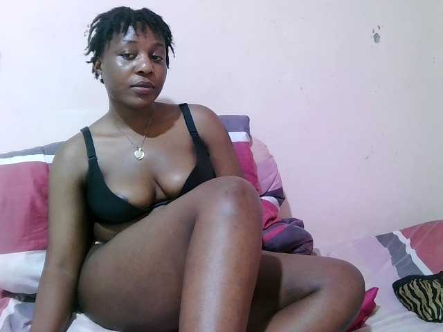 sexxy-freaky live cam preview