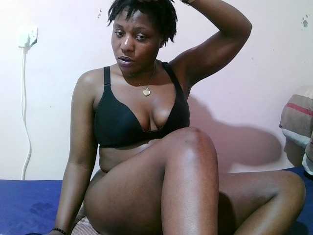 sexxy-freaky, en vivo ahora en BongaCams