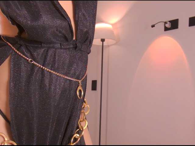 Sarah-06, en directo ahora en BongaCams