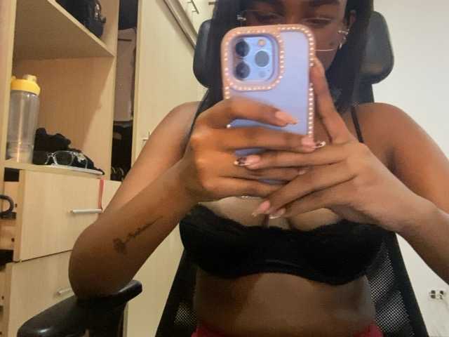 Lilavibesa live cam on BongaCams
