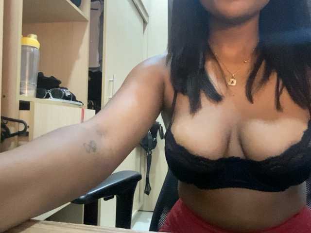 Lilavibesa live cam on BongaCams
