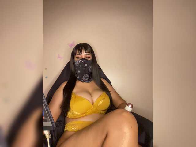 KIKABB223 live cam on BongaCams