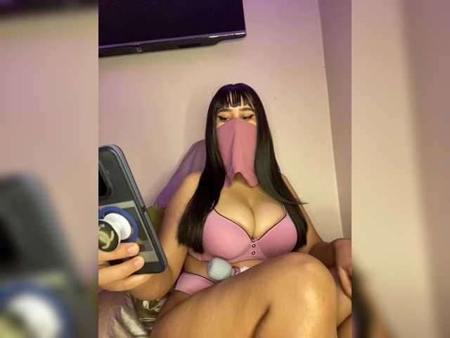 KIKABB223 live cam on BongaCams