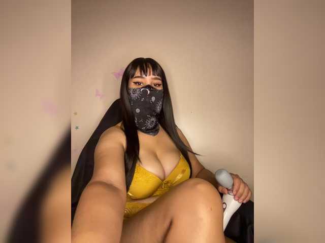 KIKABB223 live cam on BongaCams