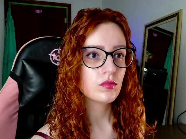 astridbourbon live cam on BongaCams