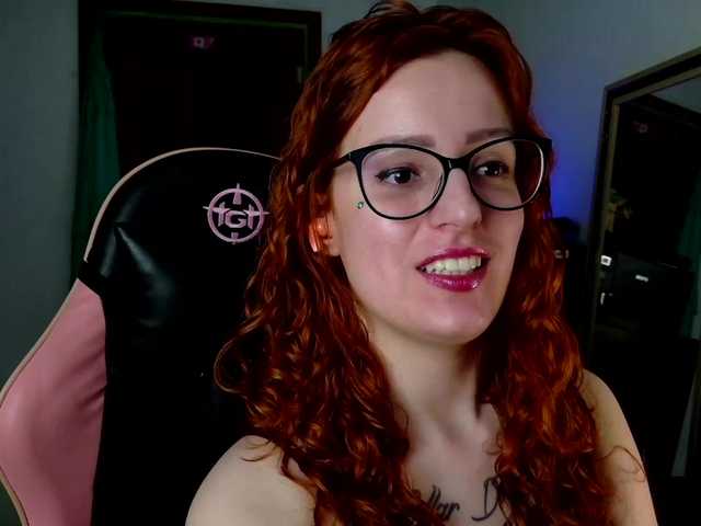 astridbourbon — live female cam