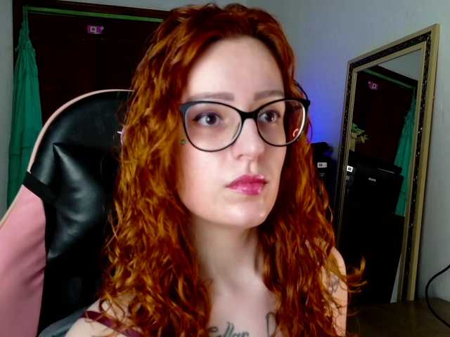 astridbourbon — live female cam