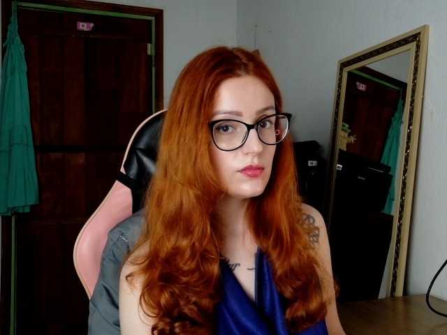 astridbourbon live cam on BongaCams