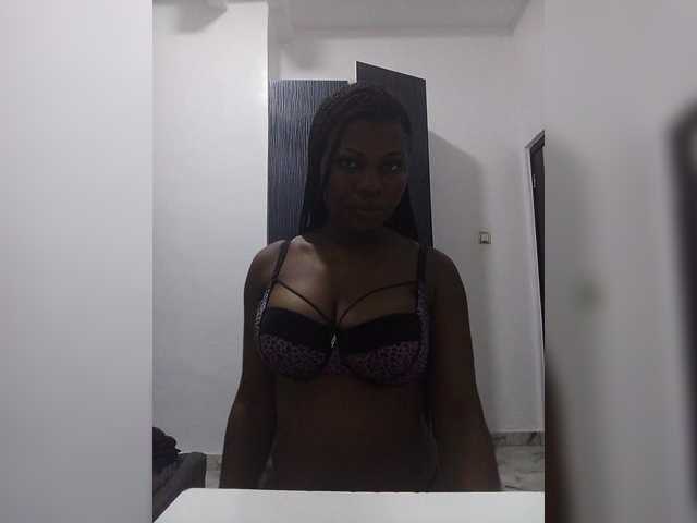 Irresistibleprincess live cam preview
