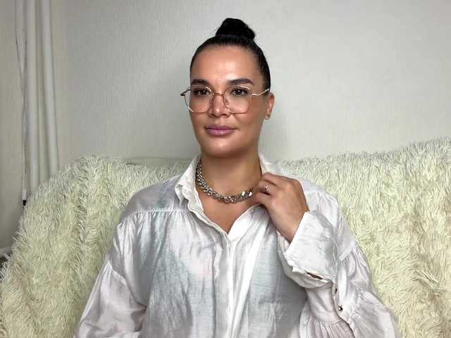 ElyTouch live cam on BongaCams