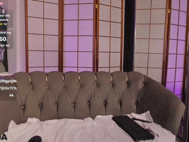 LorraineTease