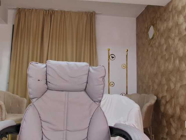 LorraineTease live cam on BongaCams