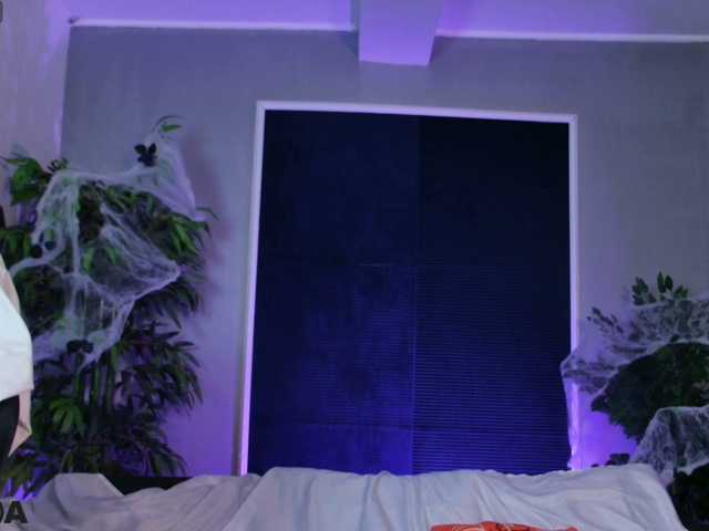 LorraineTease live cam on BongaCams