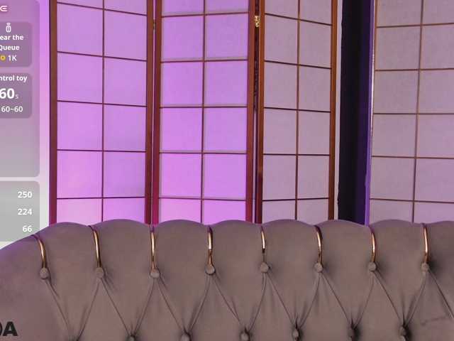LorraineTease