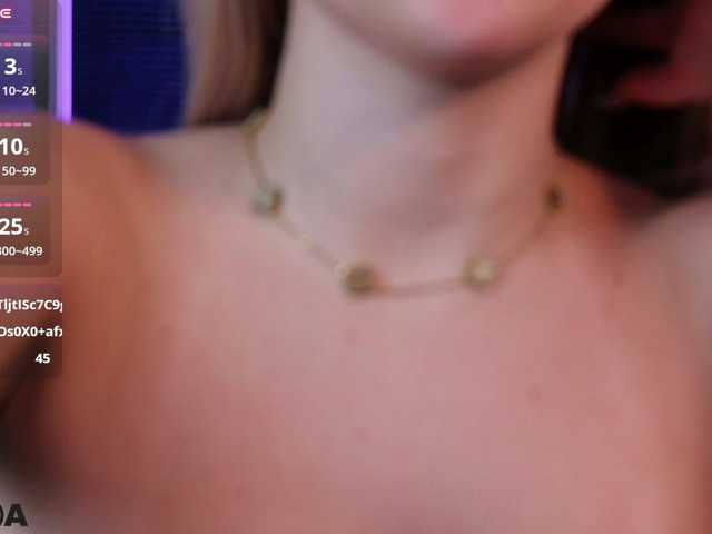 LorraineTease live cam on BongaCams