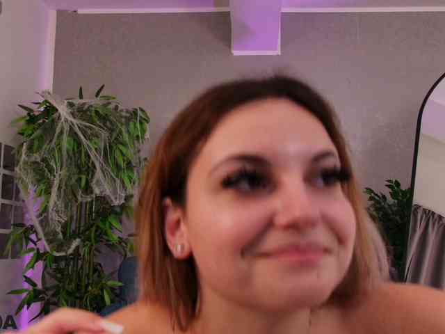 LorraineTease