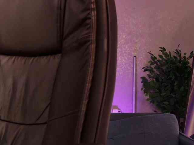 LorraineTease