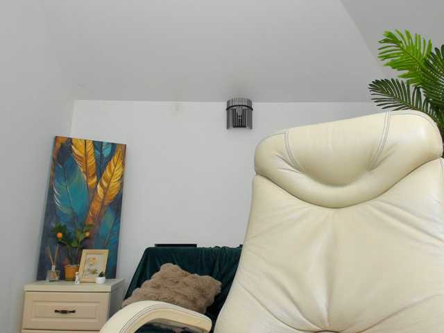 AlyssaElla live cam on BongaCams