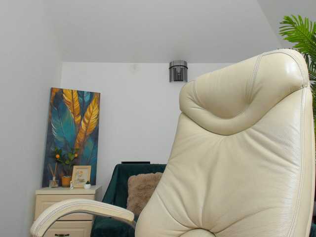 AlyssaElla live cam on BongaCams