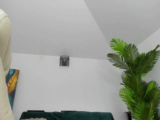 AlyssaElla live cam on BongaCams