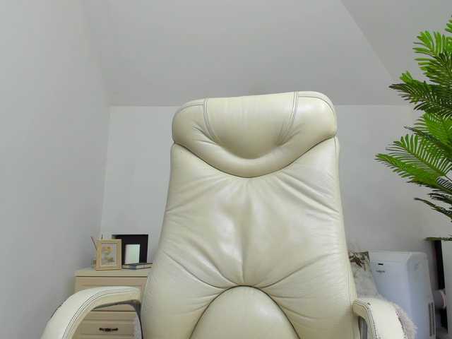 AlyssaElla live cam on BongaCams