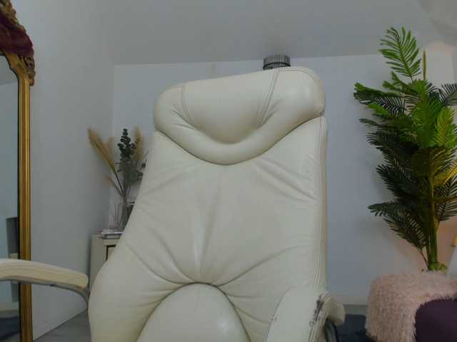 AlyssaElla live cam on BongaCams