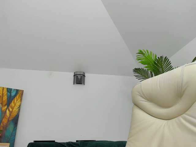 AlyssaElla live cam on BongaCams