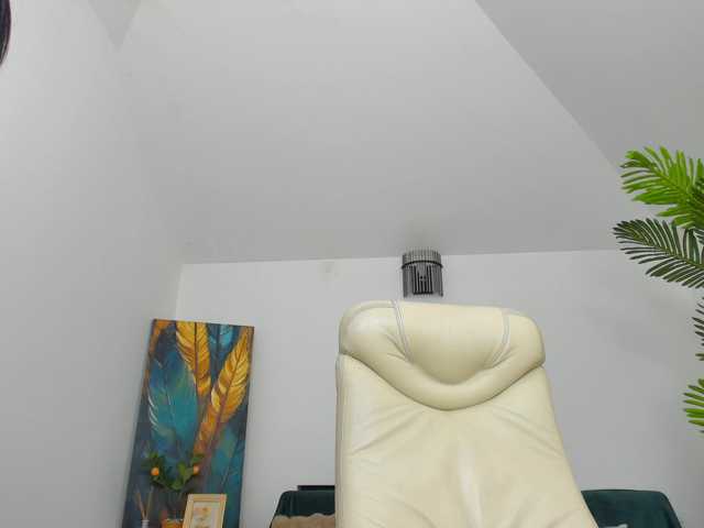 AlyssaElla live cam on BongaCams