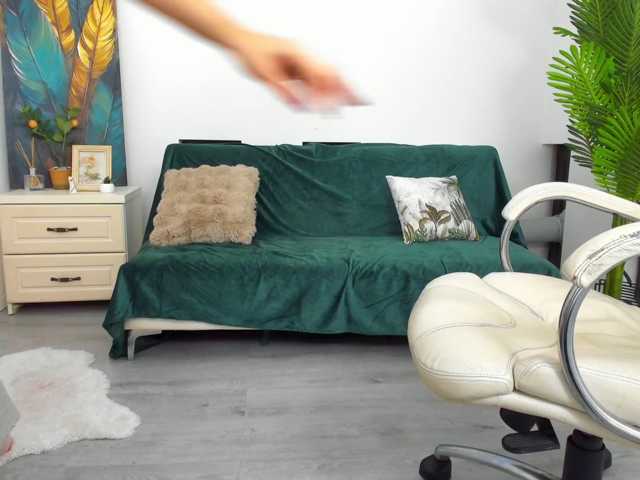 AlyssaElla live cam on BongaCams