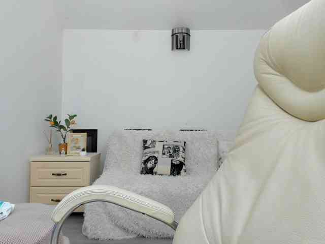 AlyssaElla webcam
