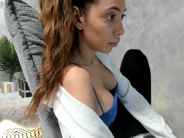LaylaKristal, en directo ahora en BongaCams