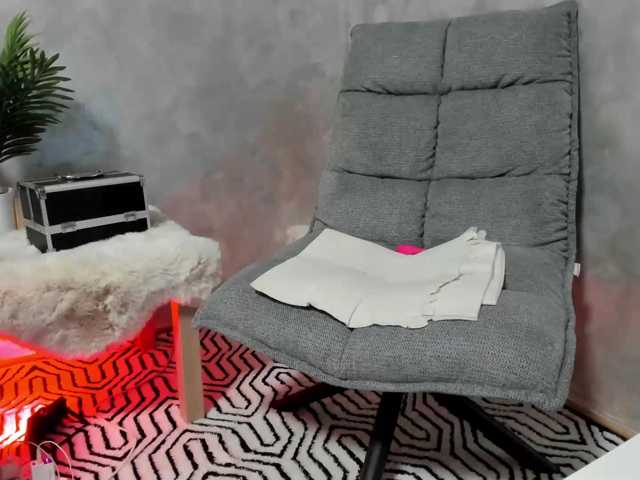 LaylaKristal, en directo ahora en BongaCams