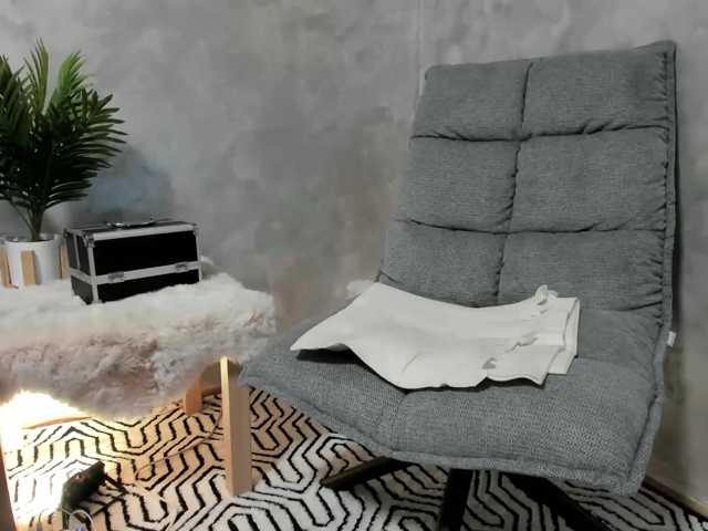 LaylaKristal, en directo ahora en BongaCams