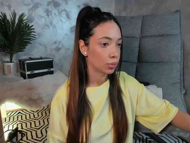 Laylakristal webcam