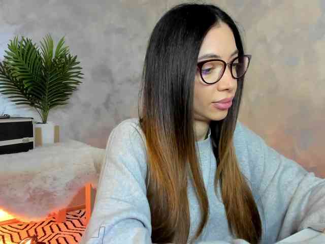 Laylakristal webcam