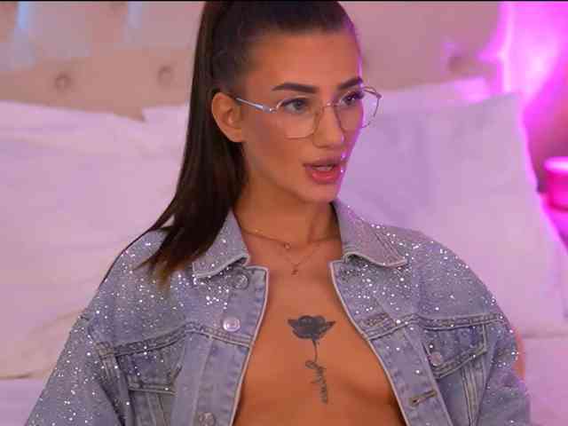 AlessiaHart