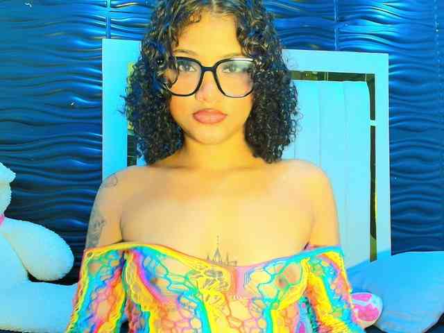 Perla-Brunettte