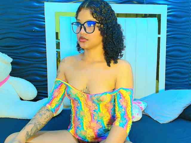 Perla-Brunettte