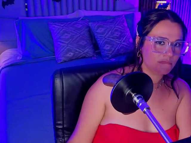Sienarosewood live cam on BongaCams